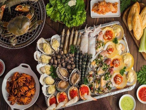 Nhà Hàng Nhật Hoàng.jpg