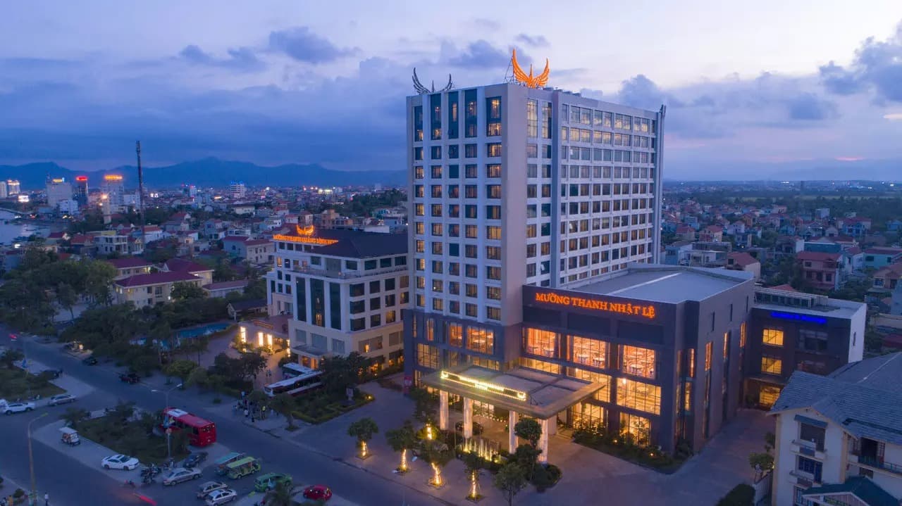 khach-san-quang-binh.jpg