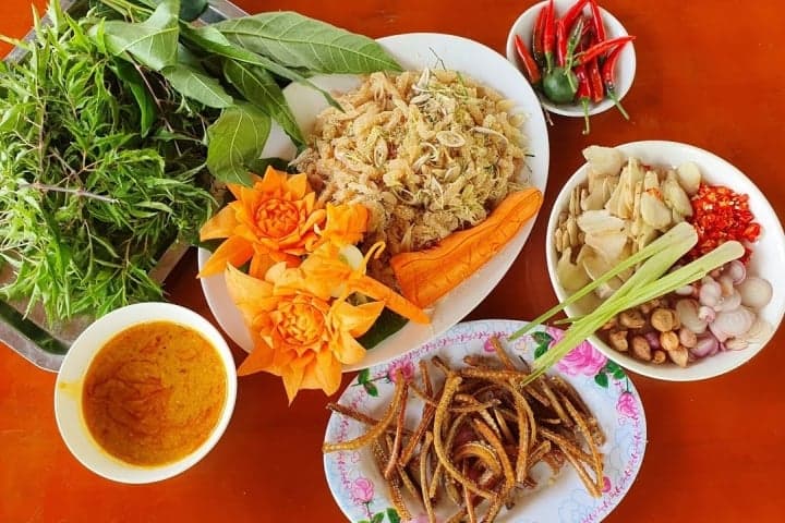 kham-pha-nhung-mon-ngon-hai-tien-02.jpg