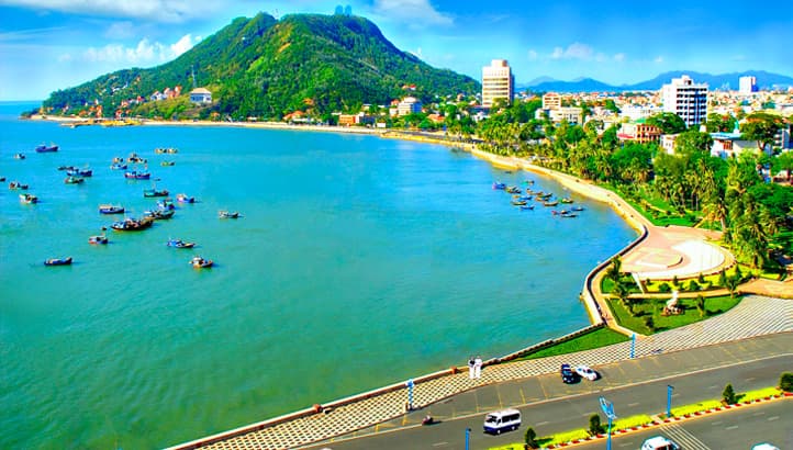 kinh-nghiem-dat-phong-bien-long-hai-khi-di-du-lich-01.jpg