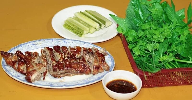 nha-hang-Lai-Chau2.jpg