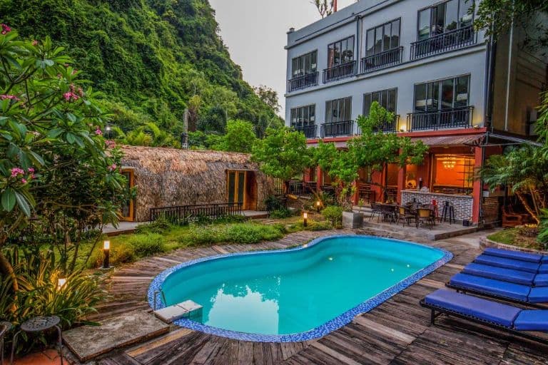 tan-huong-ky-nghi-binh-yen-tai-homestay-cat-ba-1.jpg