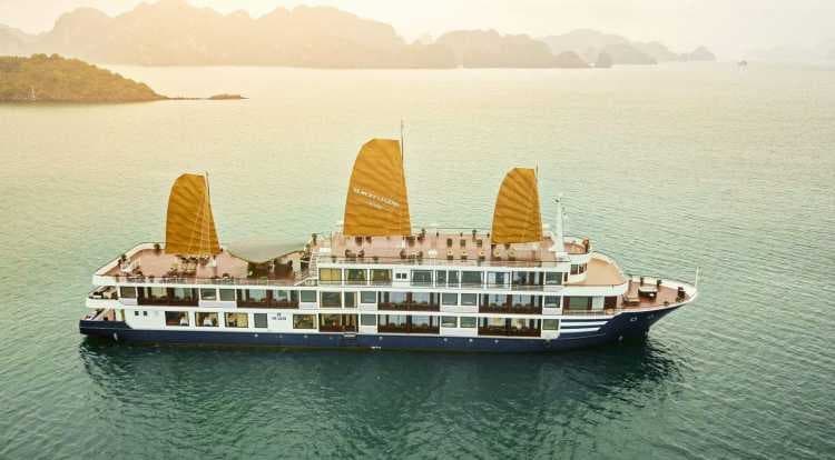 top-5-du-thuyen-nha-trang-danh-cho-cap-doi-05.jpg