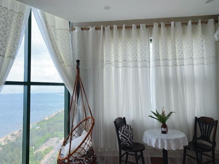 top-8-homestay-cua-lo-danh-cho-cap-doi-02.jpg